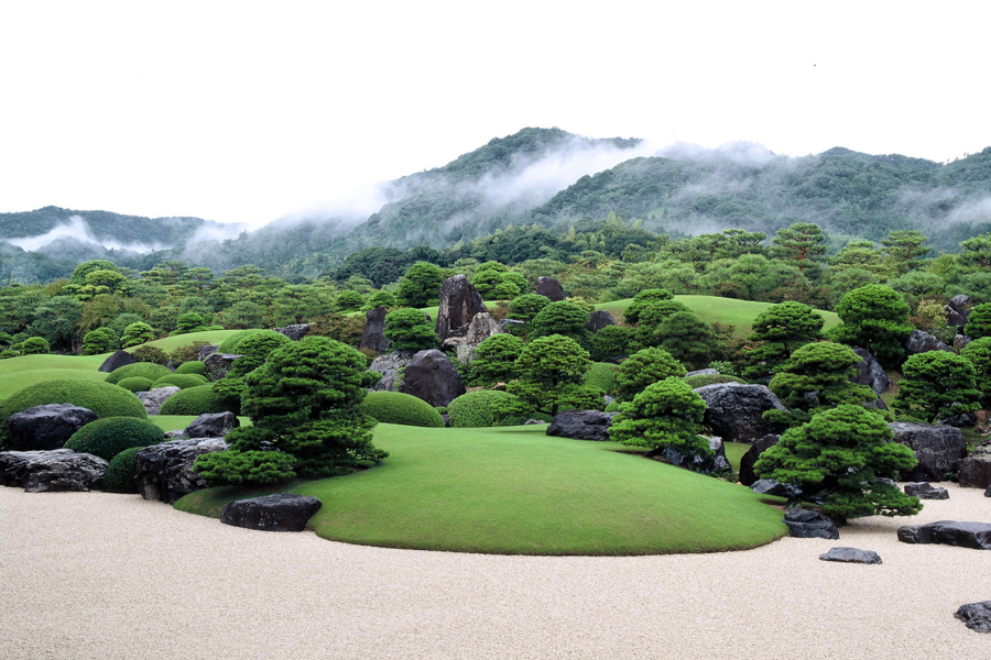 足立美術館の日本庭園が米誌ランキングで「17年連続日本一」に選ばれ 